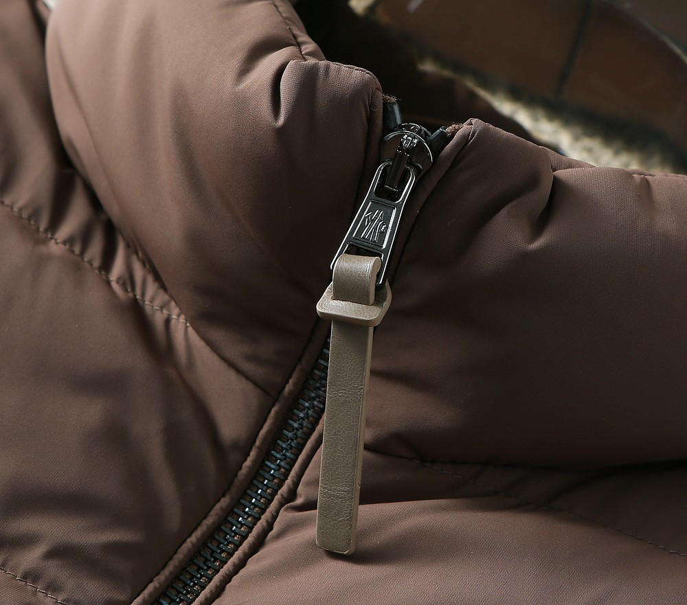 モンクレール「Moncler」秋冬 ダウンジャケット