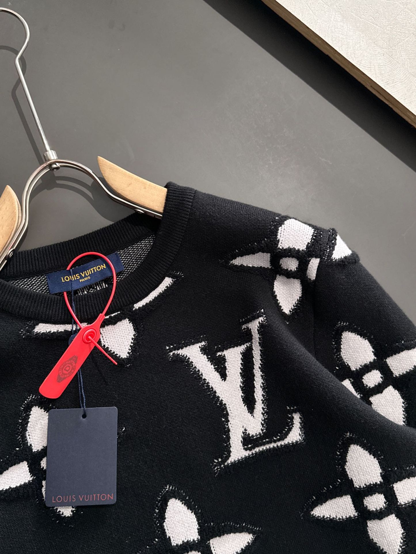 ルイ・ヴィトン「Louis Vuitton」秋冬 メンズ  クルーネックニット