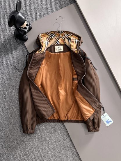 バーバリー「Burberry」秋冬 メンズカジュアルスポーツセット