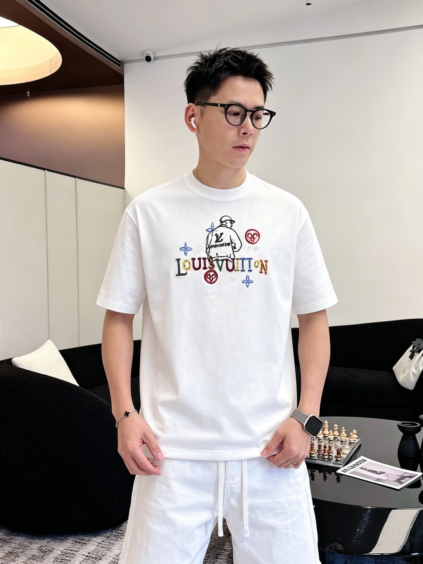 ルイ・ヴィトン「Louis Vuitton」ロゴプリントTシャツ / ショートスリーブ クルーネック