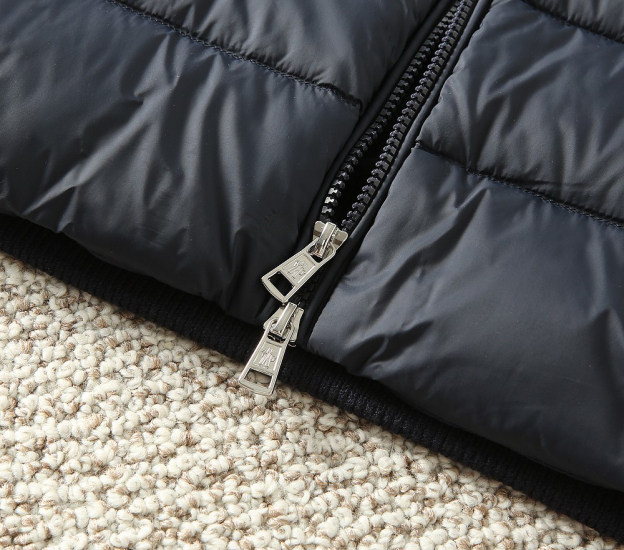 モンクレール「Moncler」秋冬 ニット調ダウンジャケット