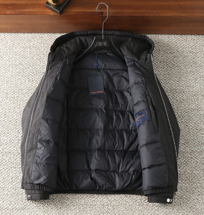 ルイ・ヴィトン「Louis Vuitton」秋冬コレクション ダウンジャケット