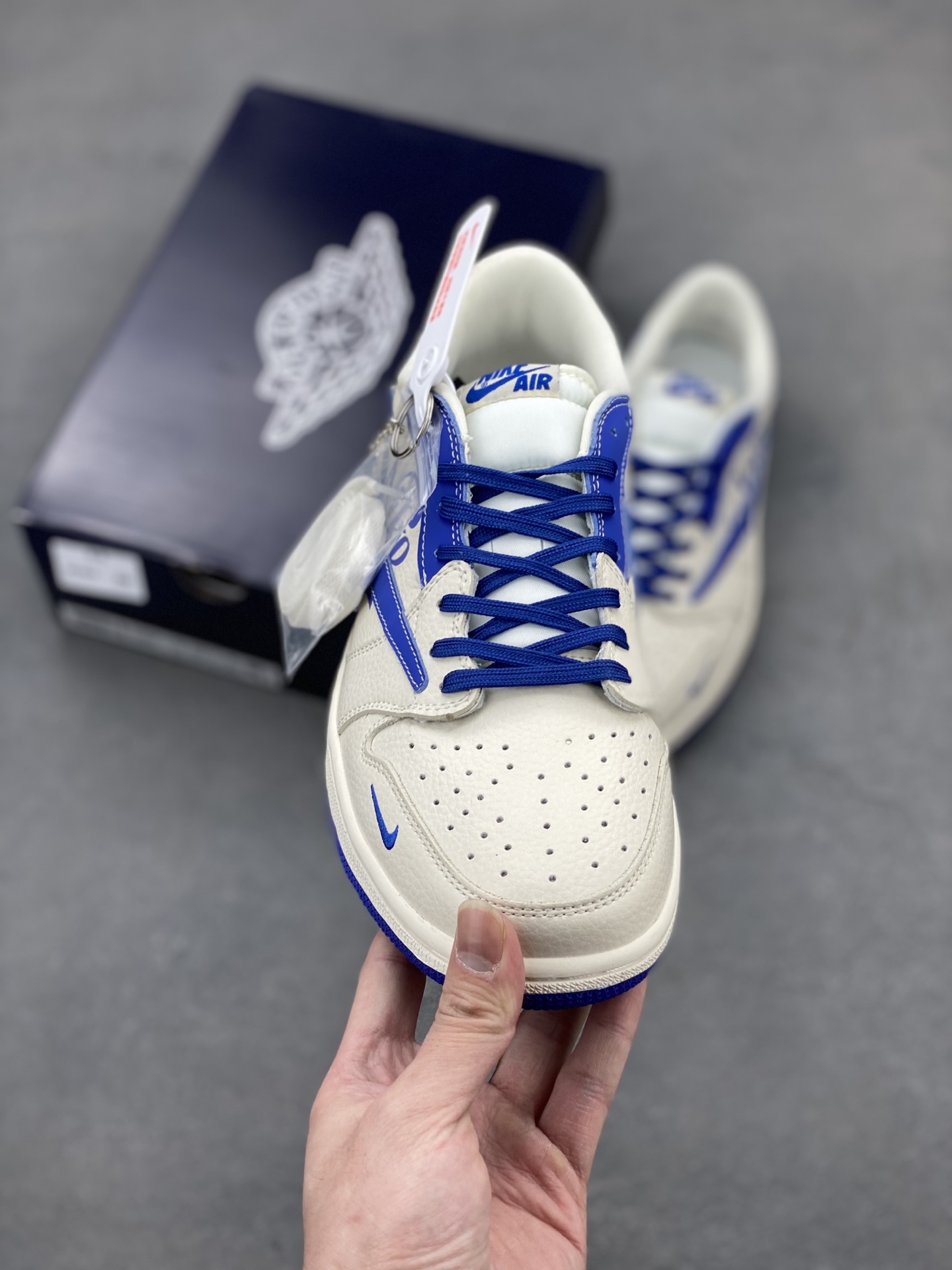 ナイキ「Nike」ク ロー カジュアルスニーカー