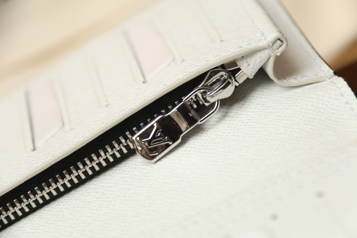 ルイ-ヴィトン(Louis Vuitton) ポルトフォイユ･ブラザ NM