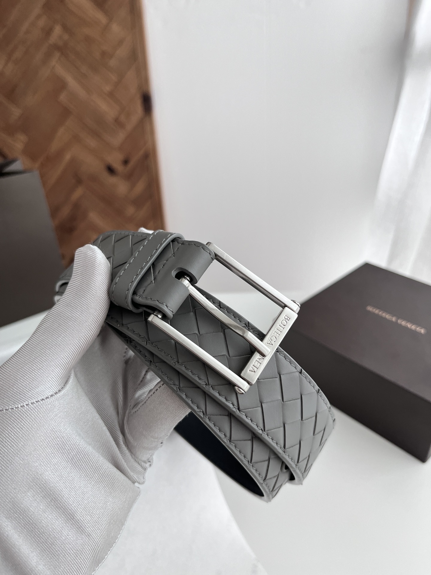 ボッテガ・ヴェネタ「Bottega Veneta」イントレチャート リバーシブル ベルト
