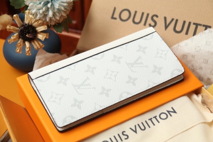 ルイ-ヴィトン(Louis Vuitton) ポルトフォイユ･ブラザ NM