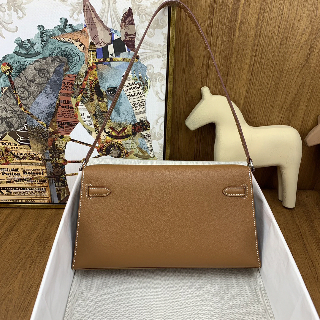 エルメス「Hermès」Kelly Elan 27cm Chèvreレザー アンダーアームバッグ（ゴールドブラウン/シルバーハードウェア）