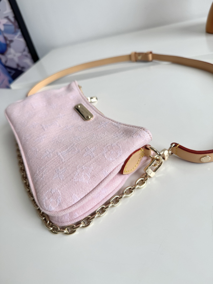 ルイ・ヴィトン「Louis Vuitton」Liv Pochette ハンドバッグ