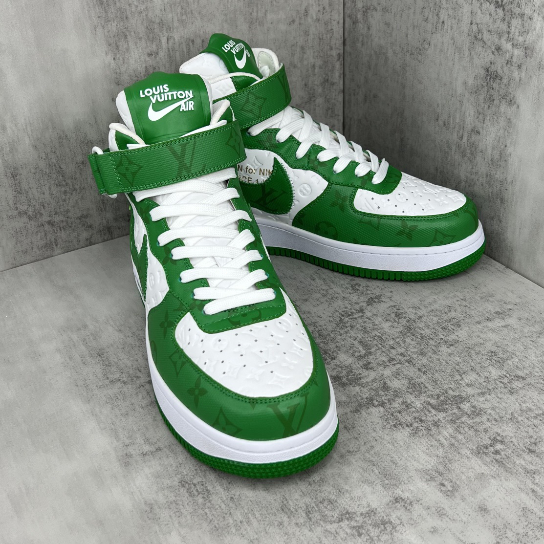「コラボモデル」Louis Vuitton x Off-White x Nike Air Force 1 High スニーカー