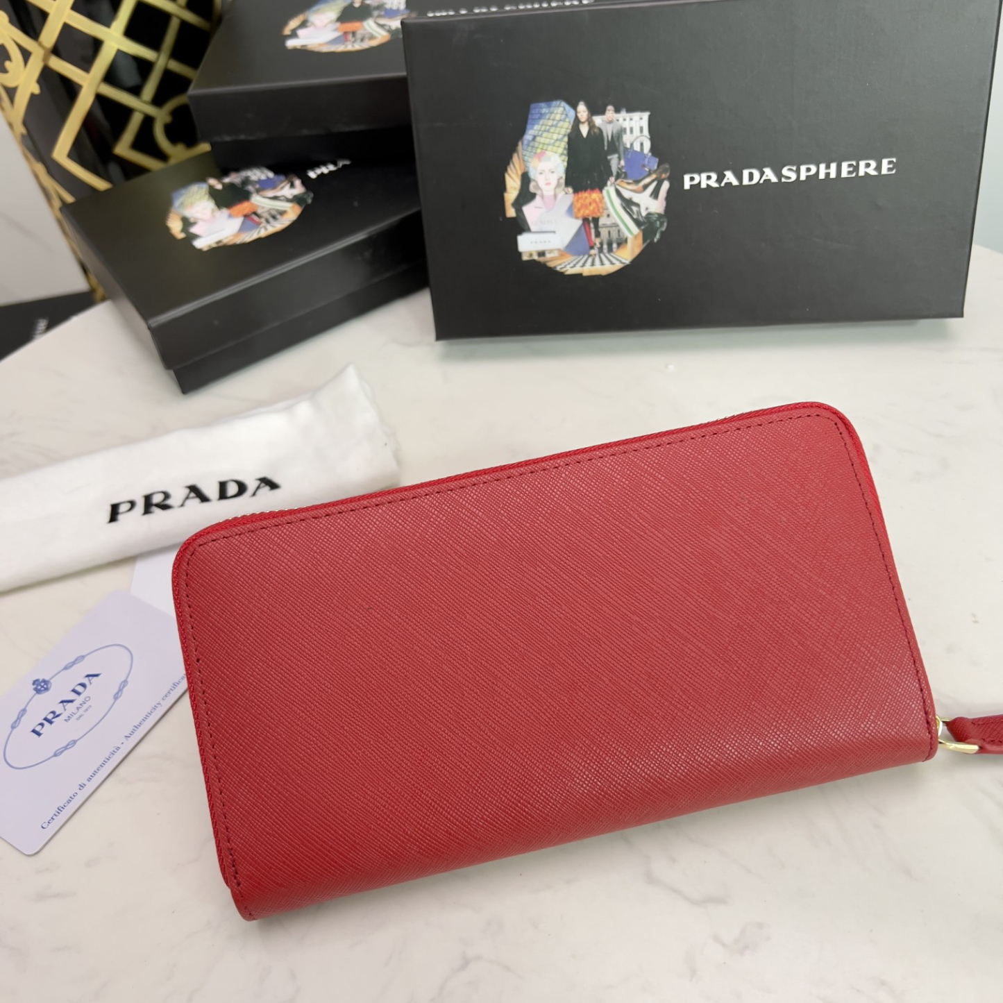 プラダ「PRADA」サフィアーノレザー 財布