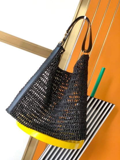 サンローラン「Saint Laurent」OXALIS ラフィア ショルダーバッグ