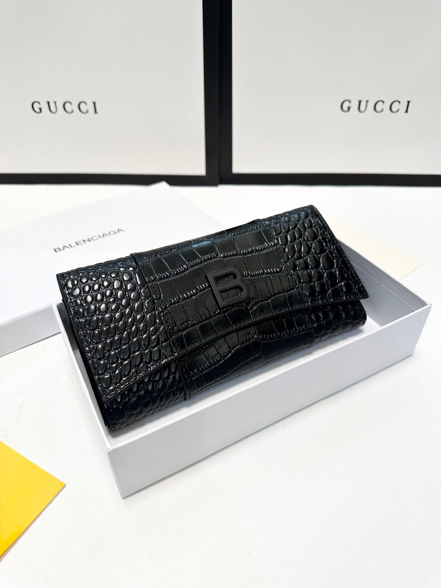 バレンシアガ「Balenciaga」ウォレット 財布 3色