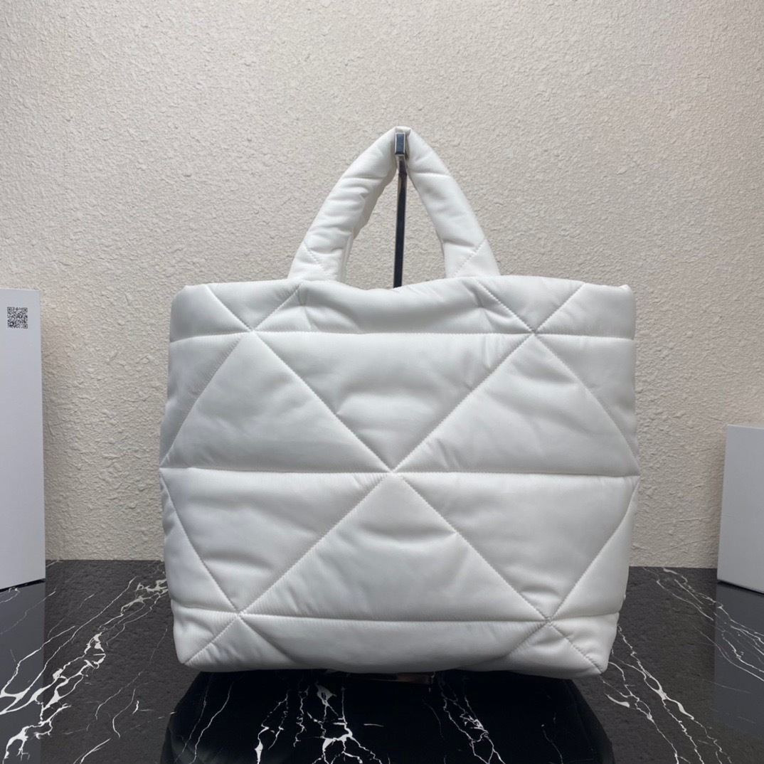 プラダ「Prada」Re-Nylon トートバッグ  ラージトート