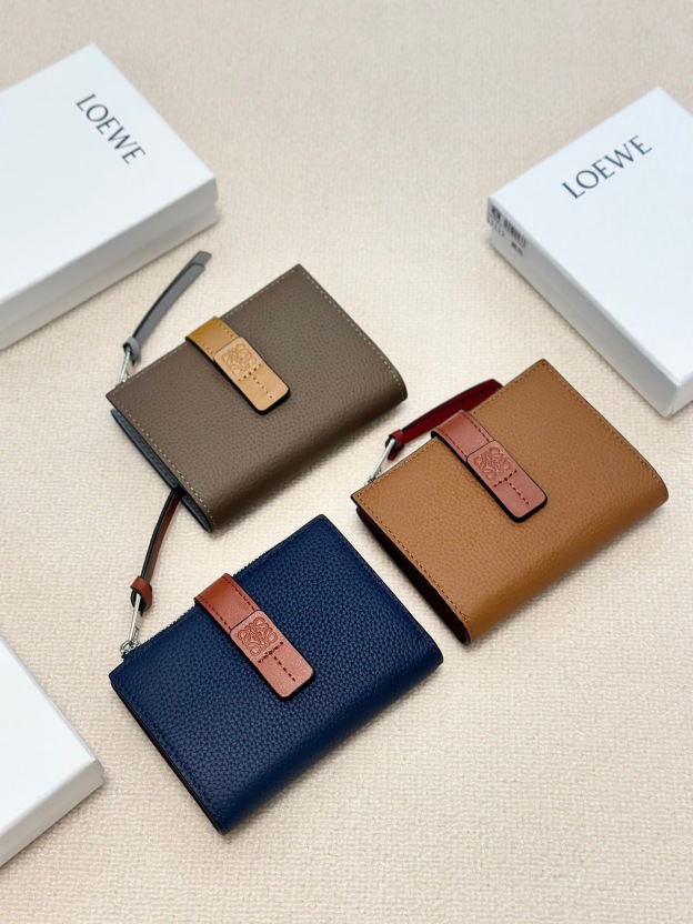 ロエベ「LOEWE」アナグラム コンティネンタル ウォレット 5色