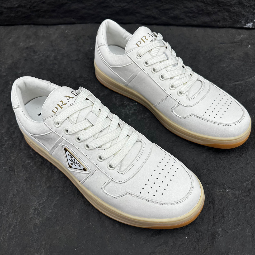 プラダ［Prada］ Downtown レザースニーカー