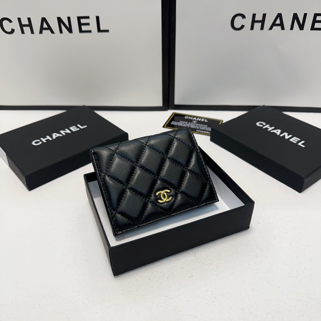 シャネル「Chanel」 ラムスキン フラップ ウォレット 財布