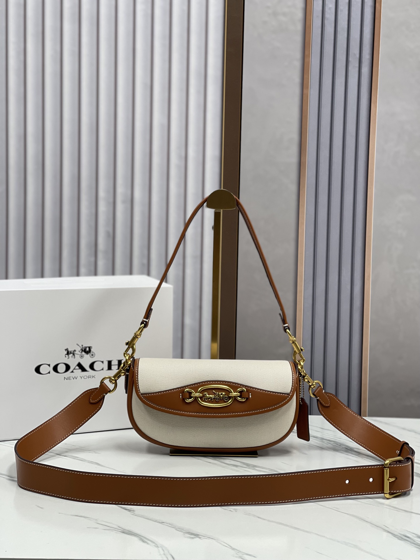 コーチ「Coach」レトロ ロックバッグ