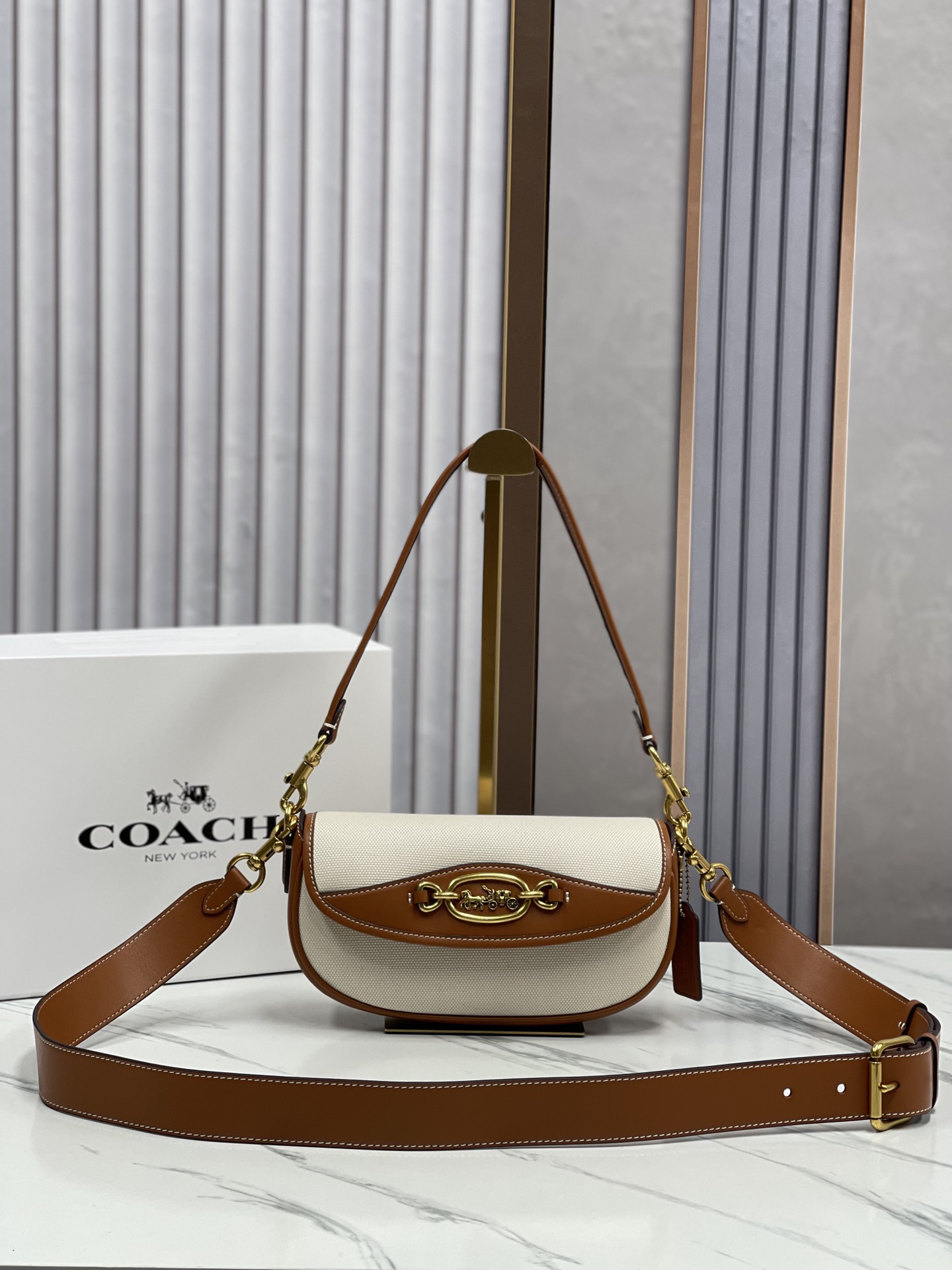 コーチ「Coach」レトロ ロックバッグ