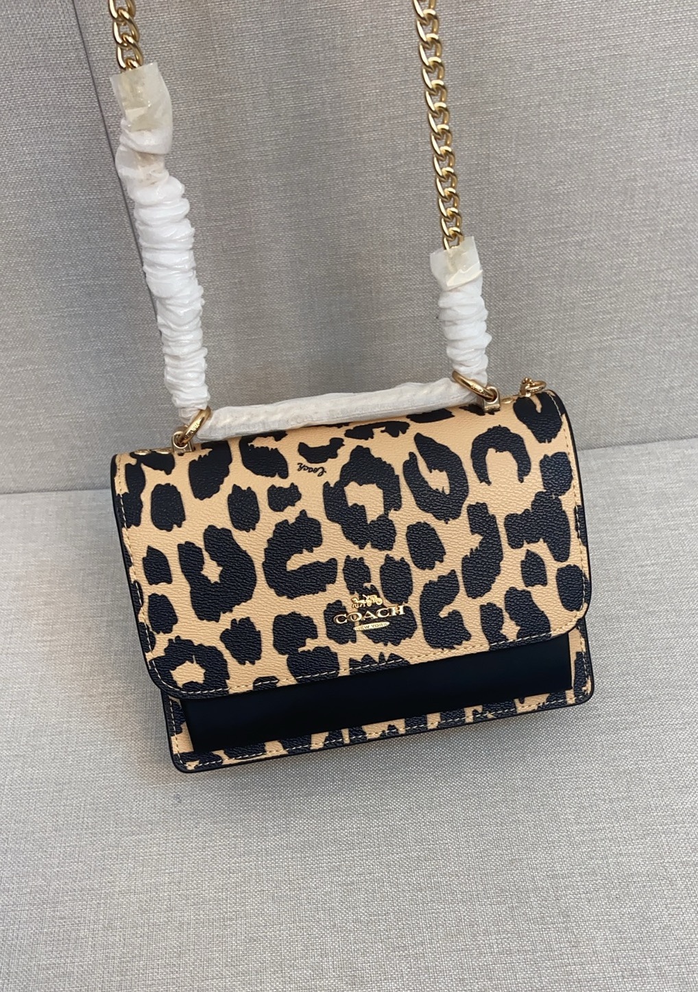 コーチ「Coach」 レオパードプリント フラップ オルガン バッグ