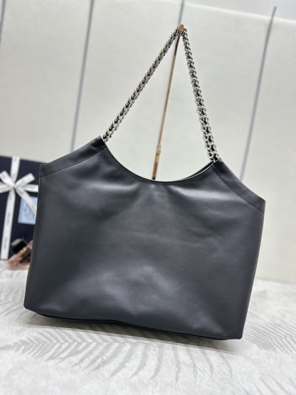 プラダ「Prada」ヴィンテージ ラージトートバッグ