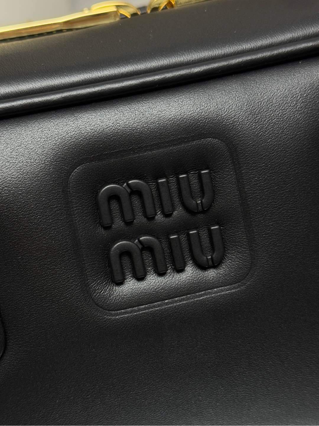 ミュウミュウ「Miu Miu」Arcadie ボウリングハンドバッグ