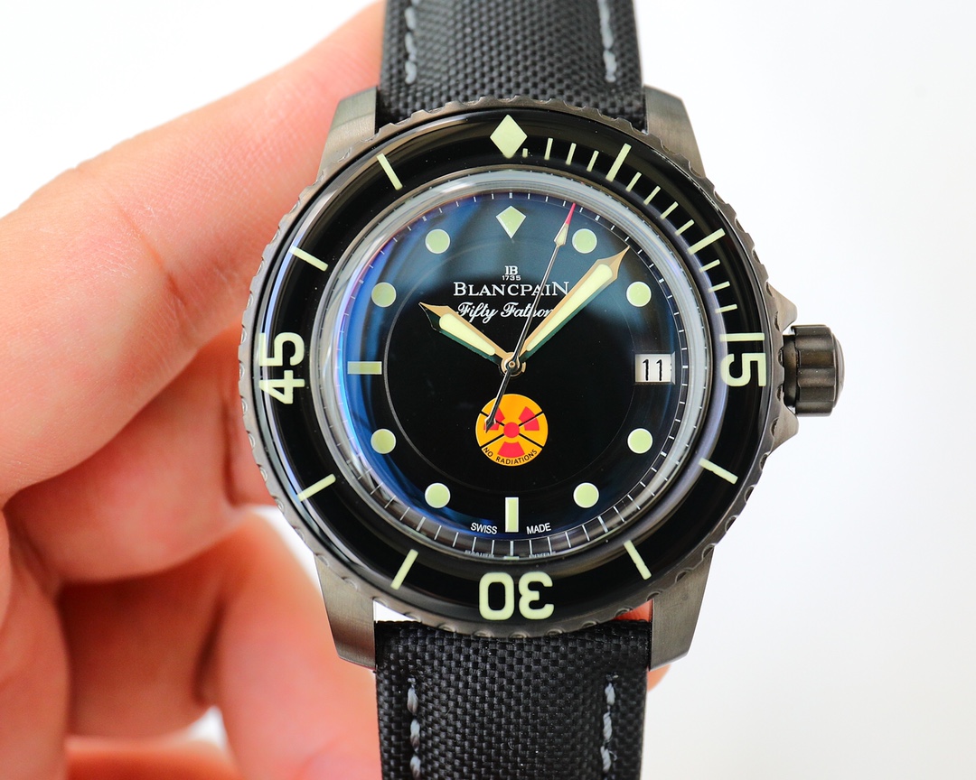 ブランパン「Blancpain」フィフティ・ファゾムス 5015 ダイバーズウォッチ