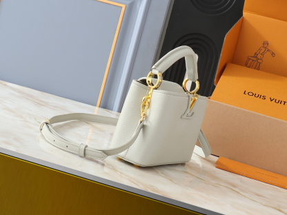 ルイ・ヴィトン「Louis Vuitton」カプシーヌ MINI 7色