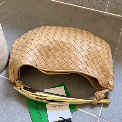 ボッテガ・ヴェネタ「Bottega Veneta」 サーディン レザートートバッグ