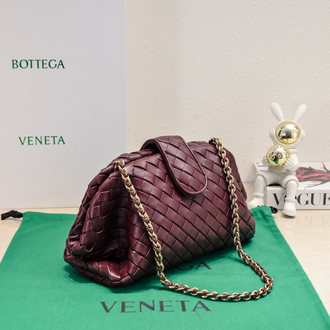 ボッテガ・ヴェネタ「Bottega Veneta」ローレン1980 レザーショルダーバッグ