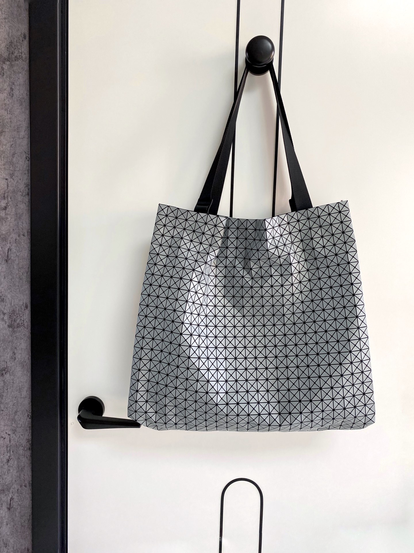 イッセイ・ミヤケ「Issey Miyake」シリコーン素材 通勤トートバッグ