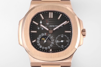 パテック フィリップ「Patek Philippe」ノーチラス 40MM