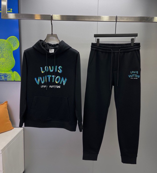 ルイ・ヴィトン「Louis Vuitton」2025年新作 爆売れスウェットスーツ