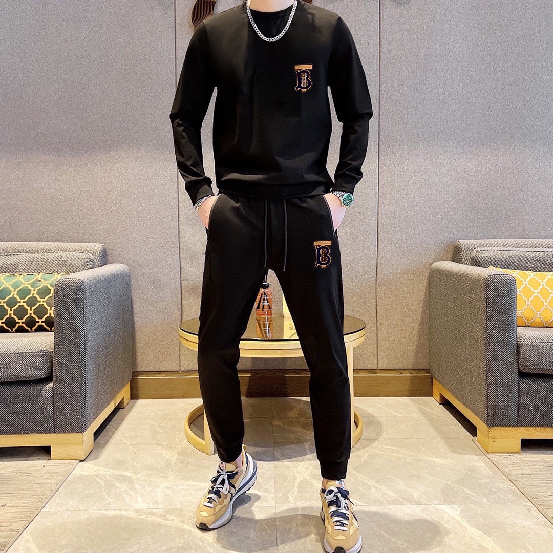 バーバリー「Burberry」2025年新作 スウェットセット - 上品な日常へ