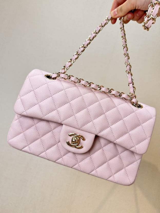 シャネル「Chanel」クラシックフラップ キャビアレザー ショルダーバッグ