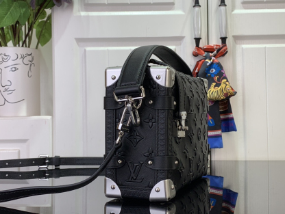 ルイ・ヴィトン「Louis Vuitton」Side Trunk、あなたのファッションを一気に引き上げる