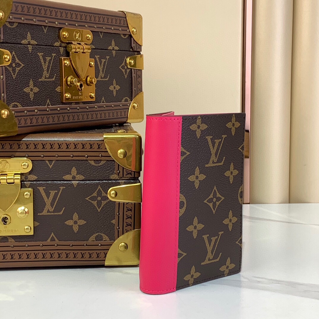 ルイ-ヴィトン(Louis Vuitton) パスポートカバー クーヴェルテュール･パスポール NM