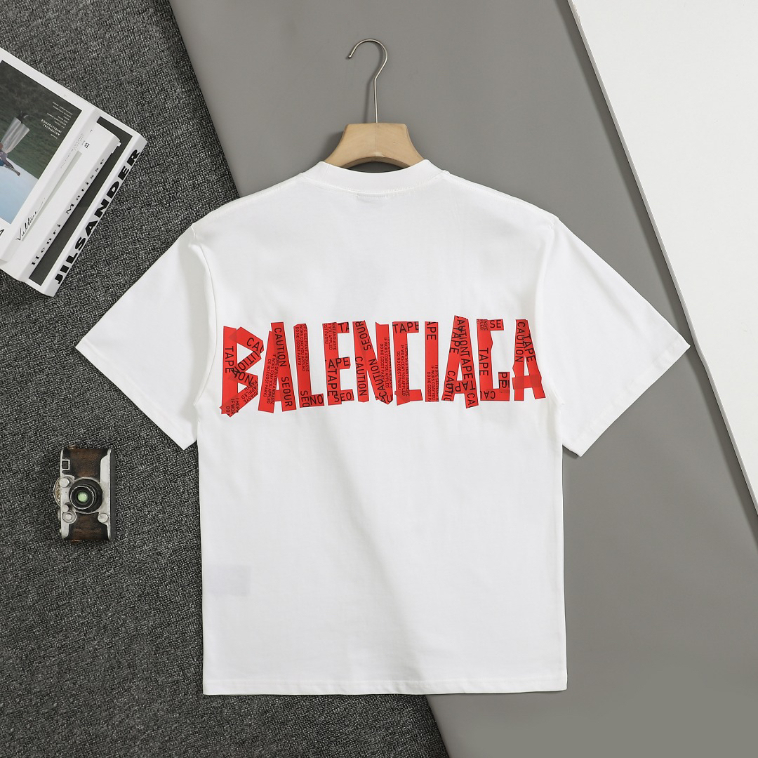 バレンシアガ「Balenciaga」赤美紋紙プリント半袖