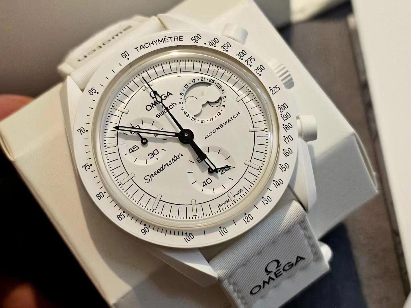 スウォッチ「Swatch」x オメガ「Omega」ミッション・トゥ・ザ・ムーンフェイズ バイオセラミック 腕時計42MM