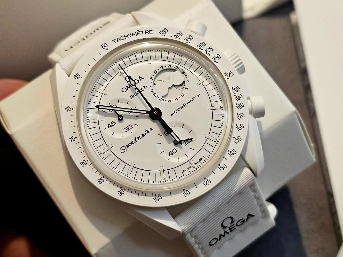 スウォッチ「Swatch」x オメガ「Omega」ミッション・トゥ・ザ・ムーンフェイズ バイオセラミック 腕時計42MM
