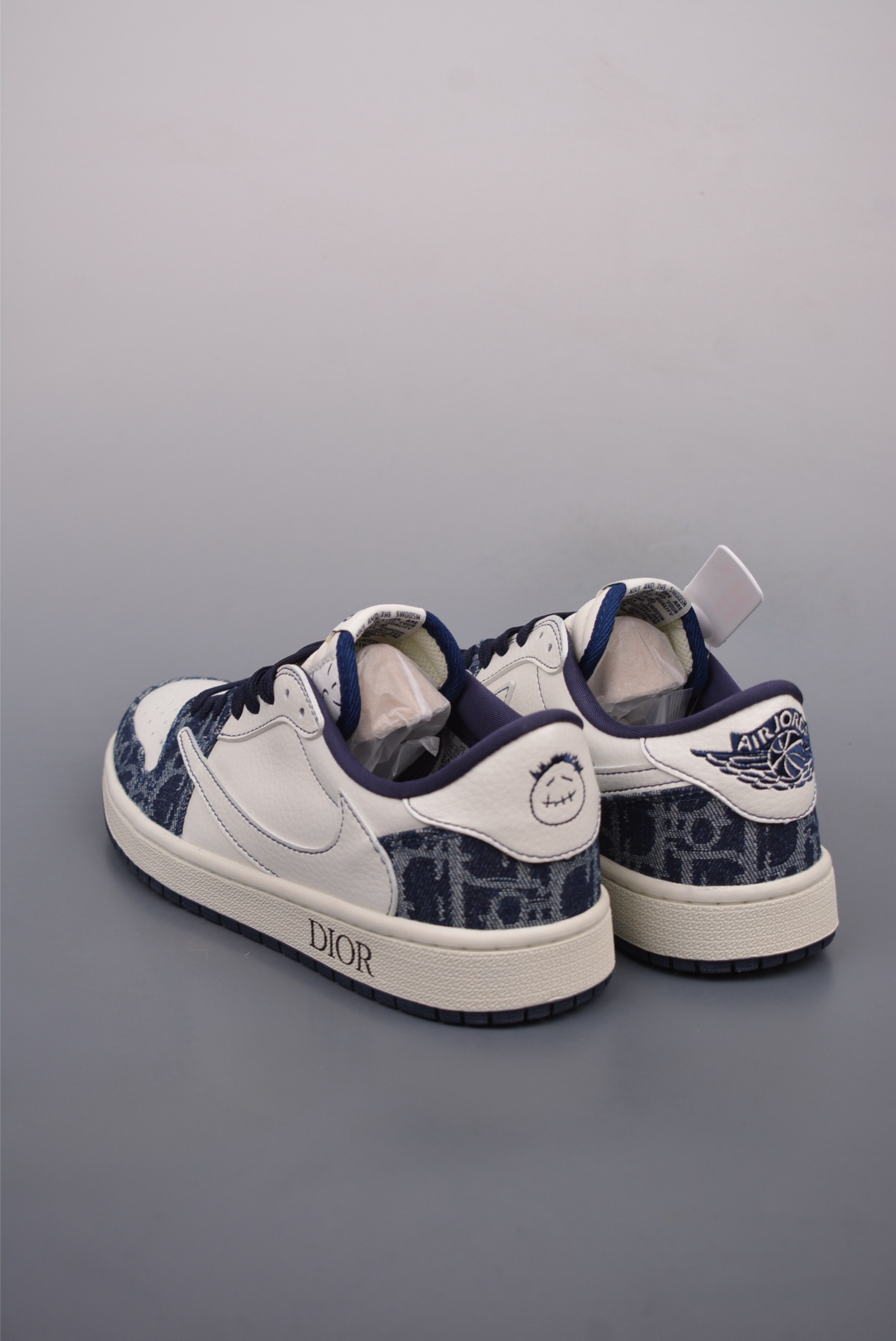 「コラボモデル」Dior x Nikeダンク ロー ディオール コラボレーション アニバーサリー カスタム ローカット スケートボードシューズ