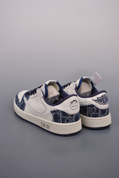 「コラボモデル」Dior x Nikeダンク ロー ディオール コラボレーション アニバーサリー カスタム ローカット スケートボードシューズ