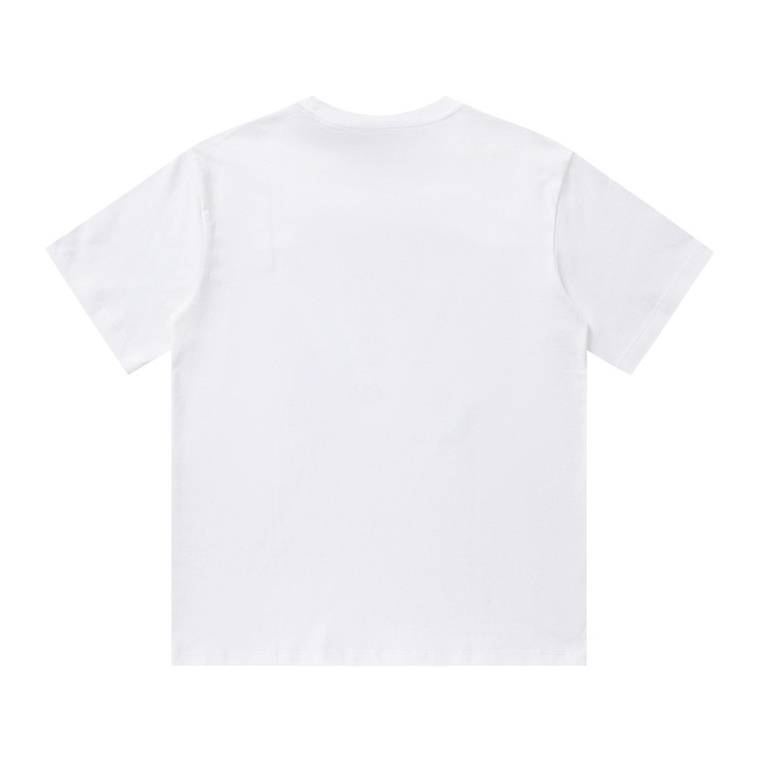 シャネル「Chanel」 ロゴ プリント Tシャツコレクション