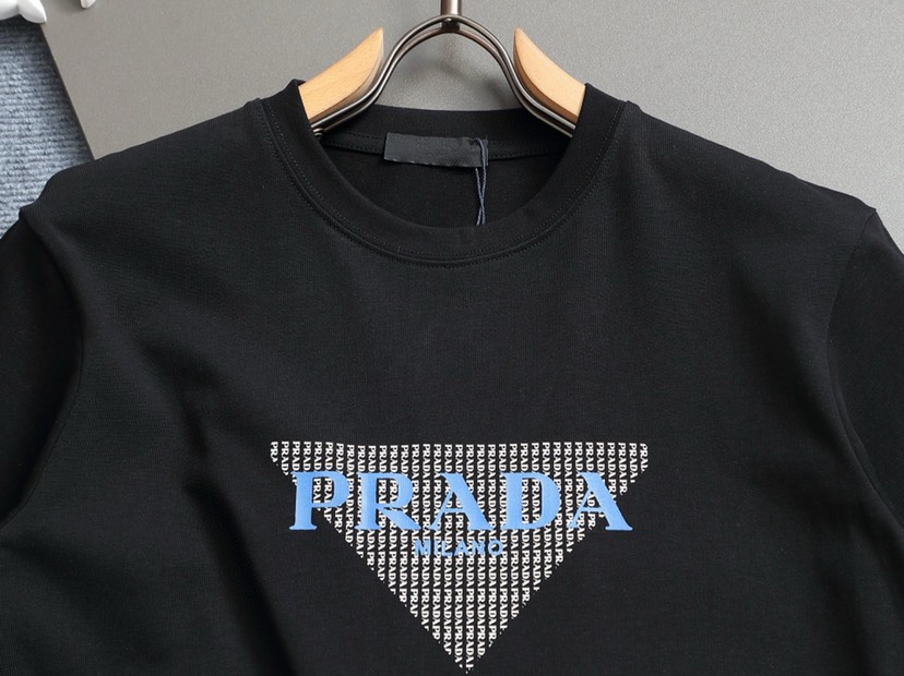 プラダ「Prada」2025SS メンズ クラシックロゴ クルーネックTシャツ