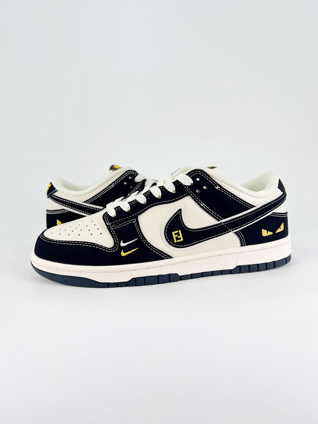 ナイキ「Nike」カジュアルシューズ