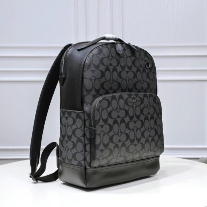 コーチ「Coach」 VARSITY GRAHAM クラシック シグネチャー キャンバス バックパック