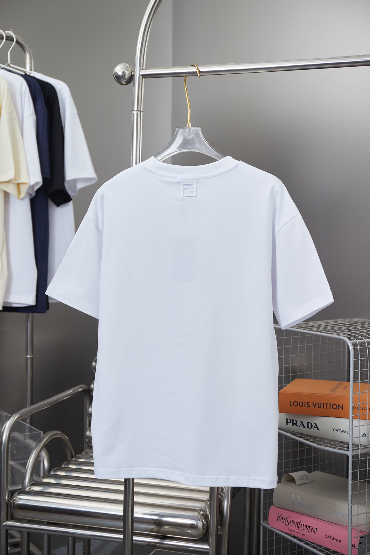 フェンディ「Fendi」2025SS 春夏新作 ラウンドネック ファッショナブルTシャツ