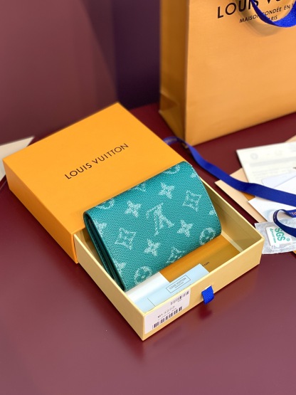 ルイ-ヴィトン(Louis Vuitton) ヴィクター ウォレット