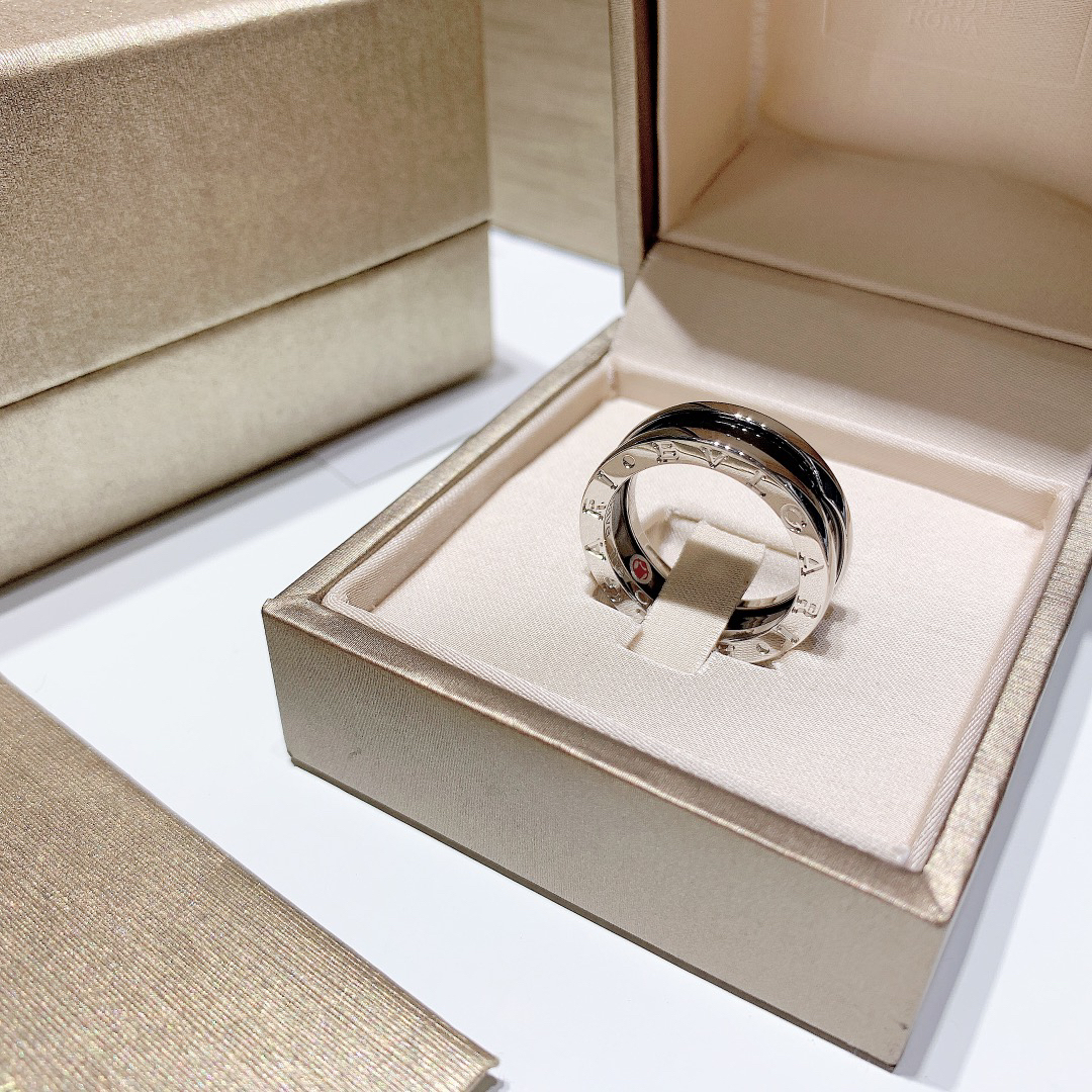 ブルガリ「Bvlgari」人気者の指輪