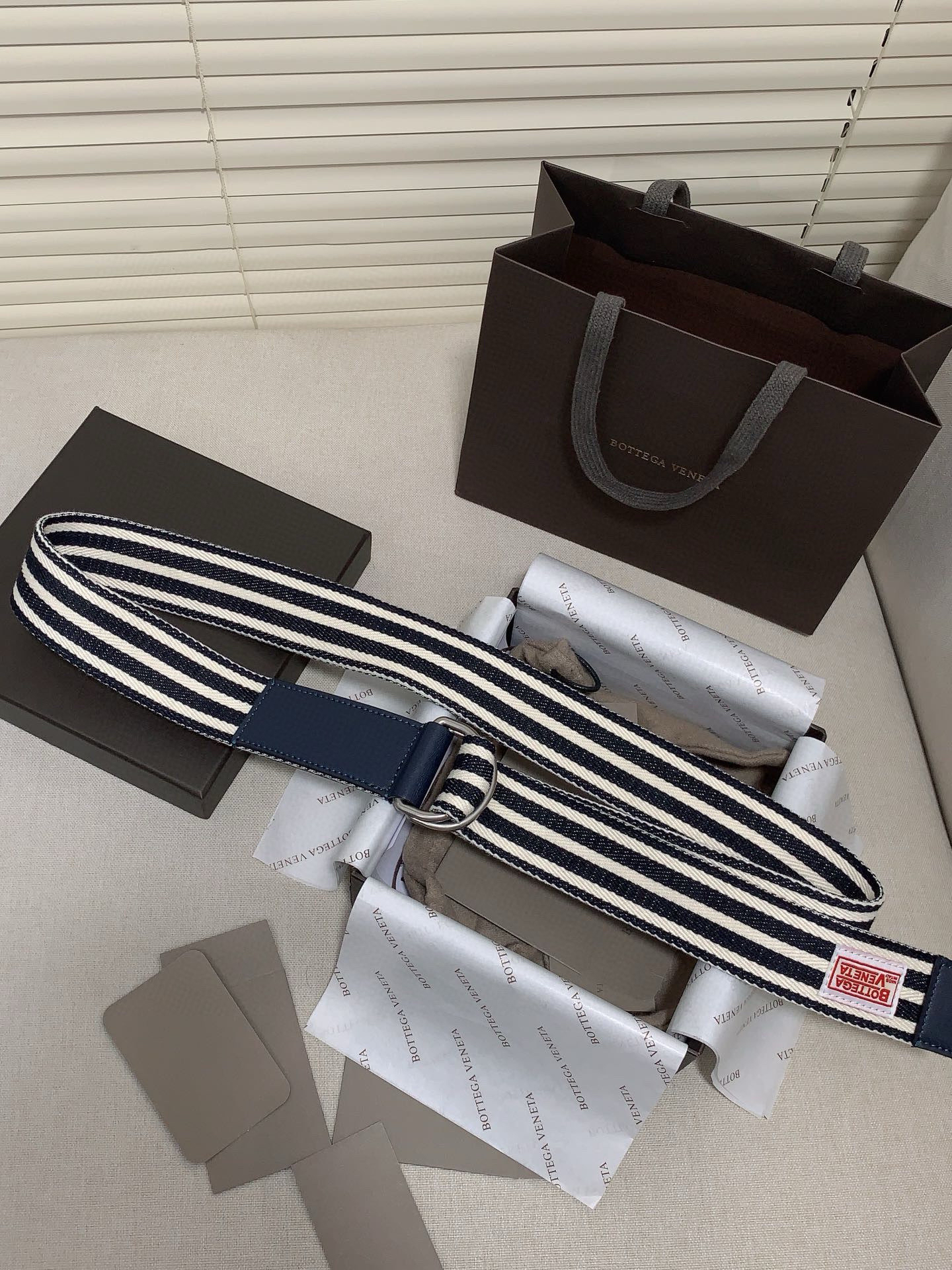 ボッテガ ヴェネタ「Bottega Veneta」ウェーブ ダブル ハーフリング ベルト100CM