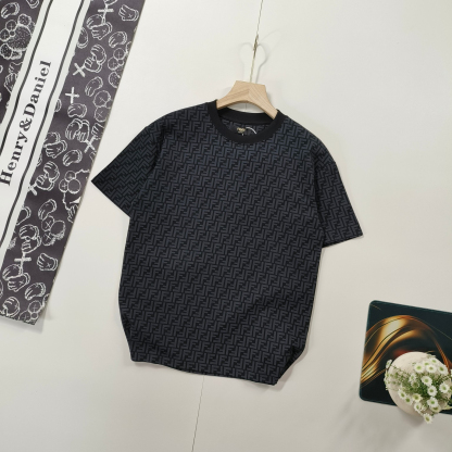 フェンディ「Fendi」2024SS サマーコレクション ユニセックス カラーリングFロゴ ラウンドネックTシャツ